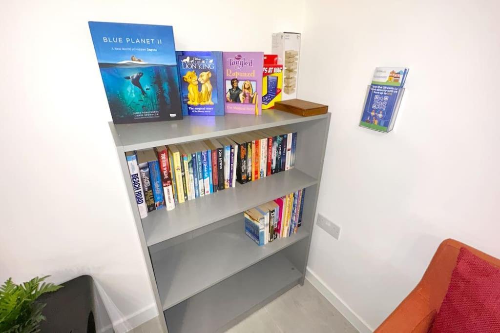 Walnut Flats-F2, 3-Bedroom With Garden & Patio - Ac, Parking, Netflix, Wifi - Close To Oxford, Bicester & Blenheim Palace Exteriér fotografie